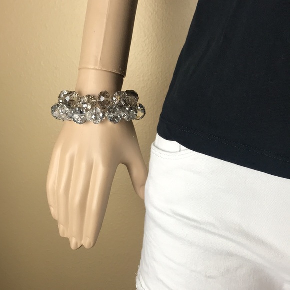 Bracelets - Picture 3 of 9